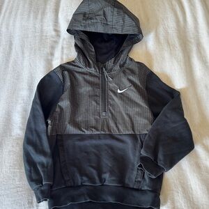 Nike Boys half zip sweatshirt/ hoodie